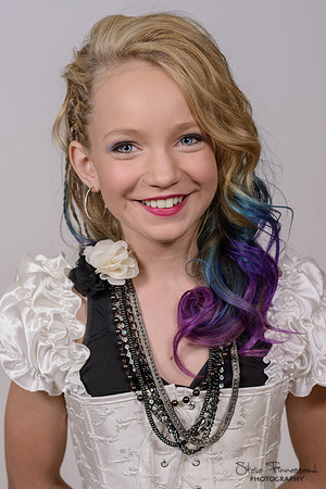 Anna Taylor-5777